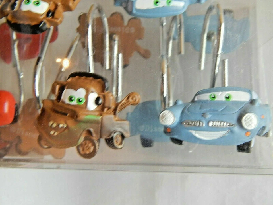 Juego de 12 ganchos para cortina de ducha Disney Pixar Cars Foto 2 de 4