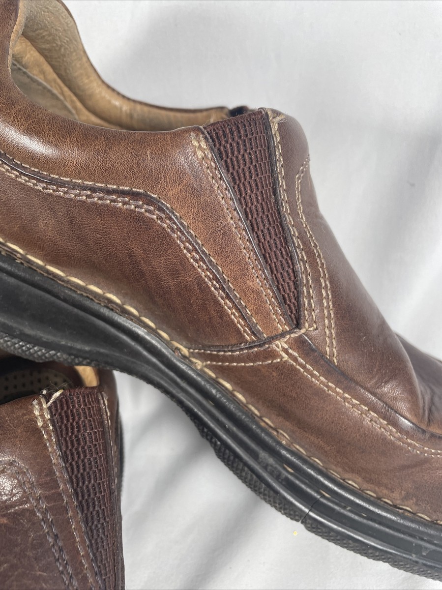 Born Shoes Men display picture 1
