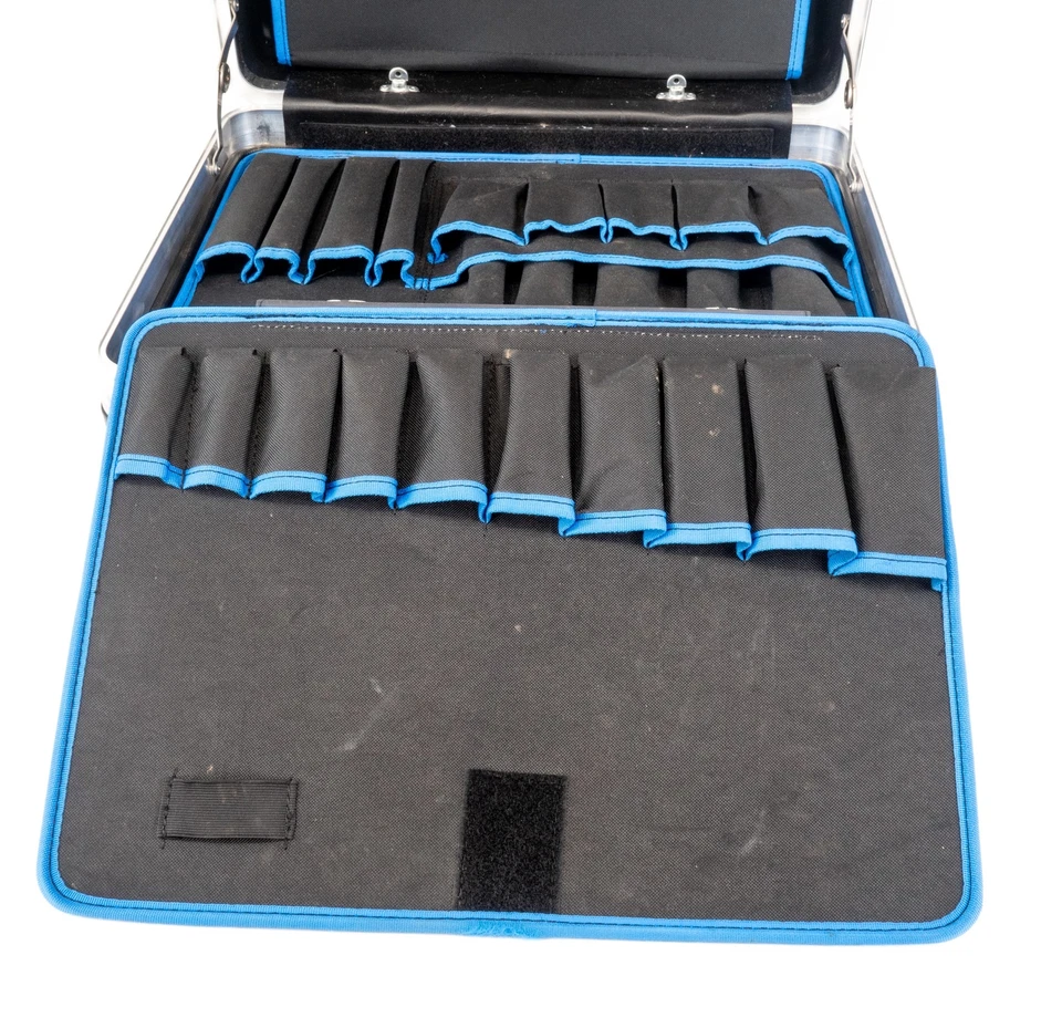 Estuche de herramientas para bicicleta B&W International 114.03 con placas de almacenamiento ABS caja dura con llaves Foto 2 de 4