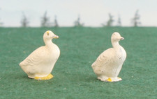 BRITAINS - VINTAGE LEAD FIGURES - FARM ANIMALS - DUCKS x2   530