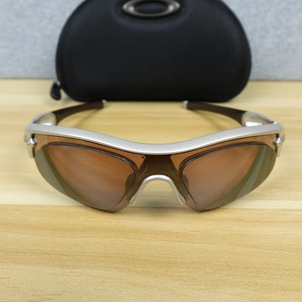 Gafas de sol Oakley Radar Pitch plateadas/doradas hechas en EE. UU. 136 buenas Foto 4 de 4