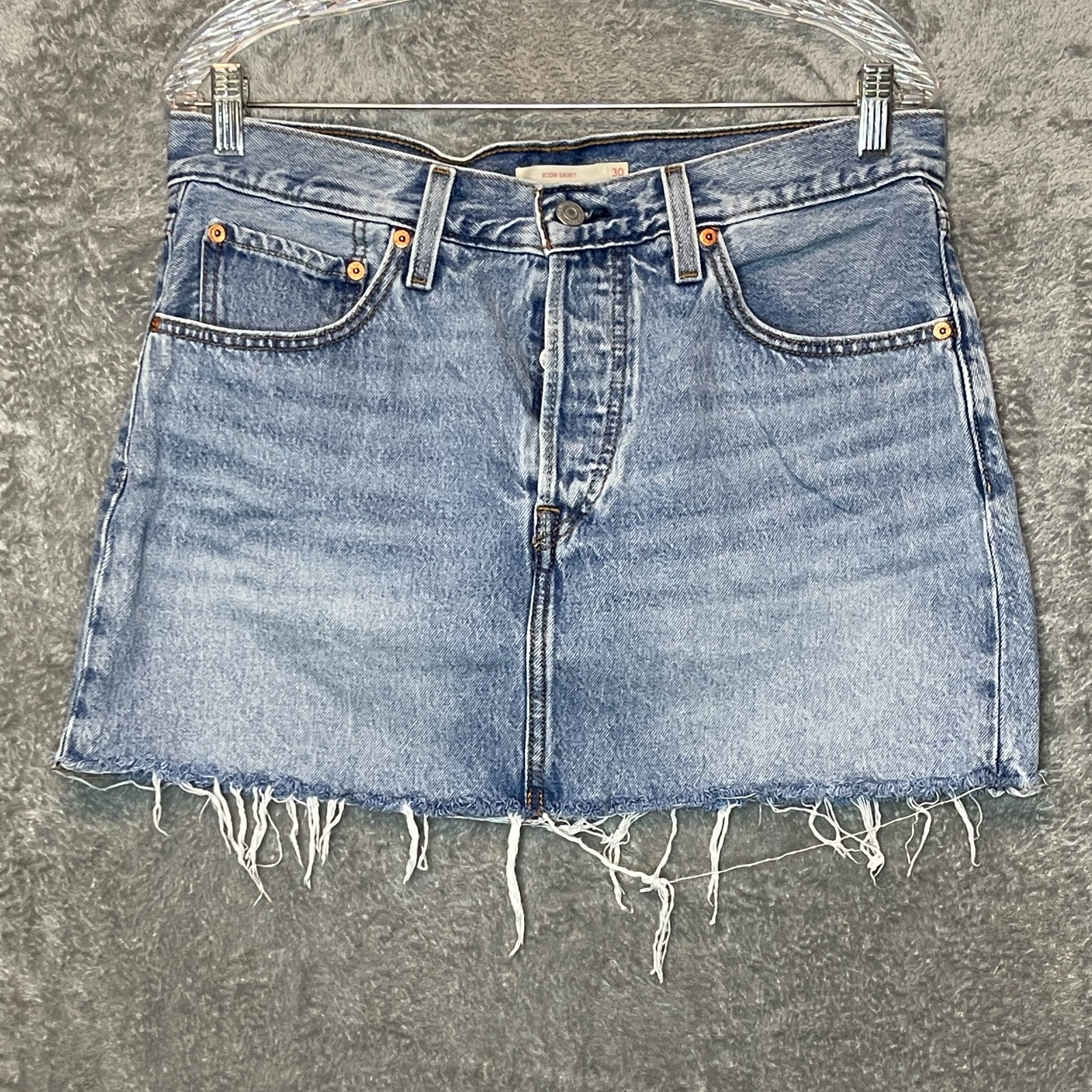 Levis Women Icon Skirt Grunge Cut Off Raw Hem Button Fly Mid Rise Denim Skirt 30