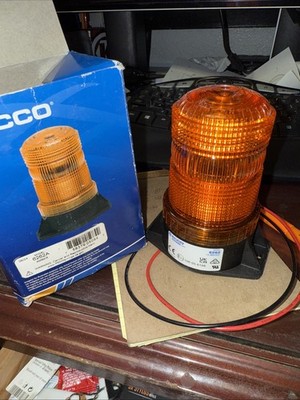 Ecco    6262A    Ecco Profile Strobe Light Medium (Brand New)