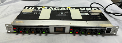 Behringer MIC2200 UltraGain Pro Tube Microphone Preamplifier - USED/WORKS
