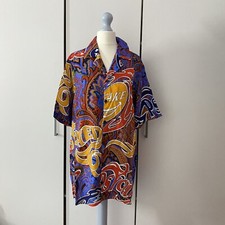 Urban Outfitters Trippy Printed Shirt Size XS. Short Sleeve