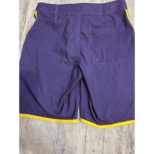 Shorts Boys nike purple & yellow nike shorts size 10 - Picture 6 of 7