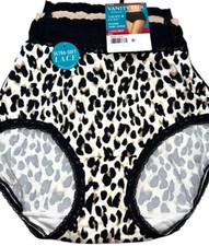 VANITY FAIR Women  s 3-Pair Radiant Brief Underwear Panties Nylon Blend Size S/5