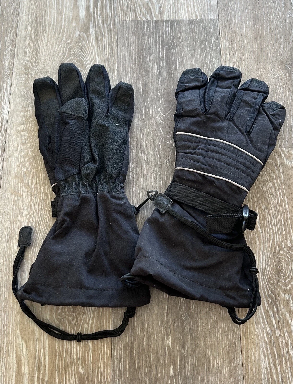 NEW DAKINE 90’S SNOW SURF GOLF SKATEBOARD SKI SNOWBOARD GLOVES XS FREE SECTOR 9