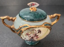 Heirloom Porcelain Music Box 1999 Ardleigh Elliott Beauties of the Red Mansion