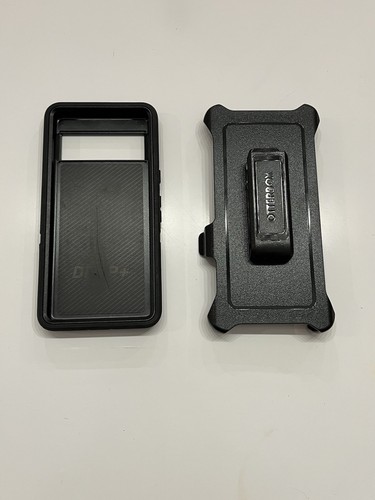 OtterBox Defender Series Case with Holster for Google Pixel 8 - Black - Photo 3 sur 3