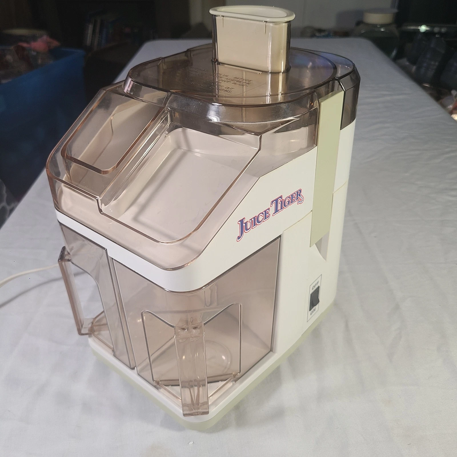 Juice Tiger Deluxe Power Juicer Used Once Great Condition