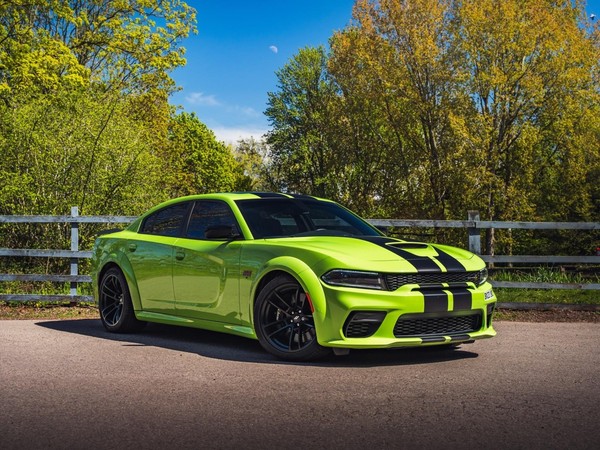 eBay - 2024 Dodge Charger 392 Scat Pac...