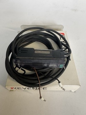 KEYENCE FS-V11P Lichtleiter-Messverstärker