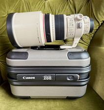 Canon EF 200mm 2.0L IS USM IS lens. Great condition. Complete