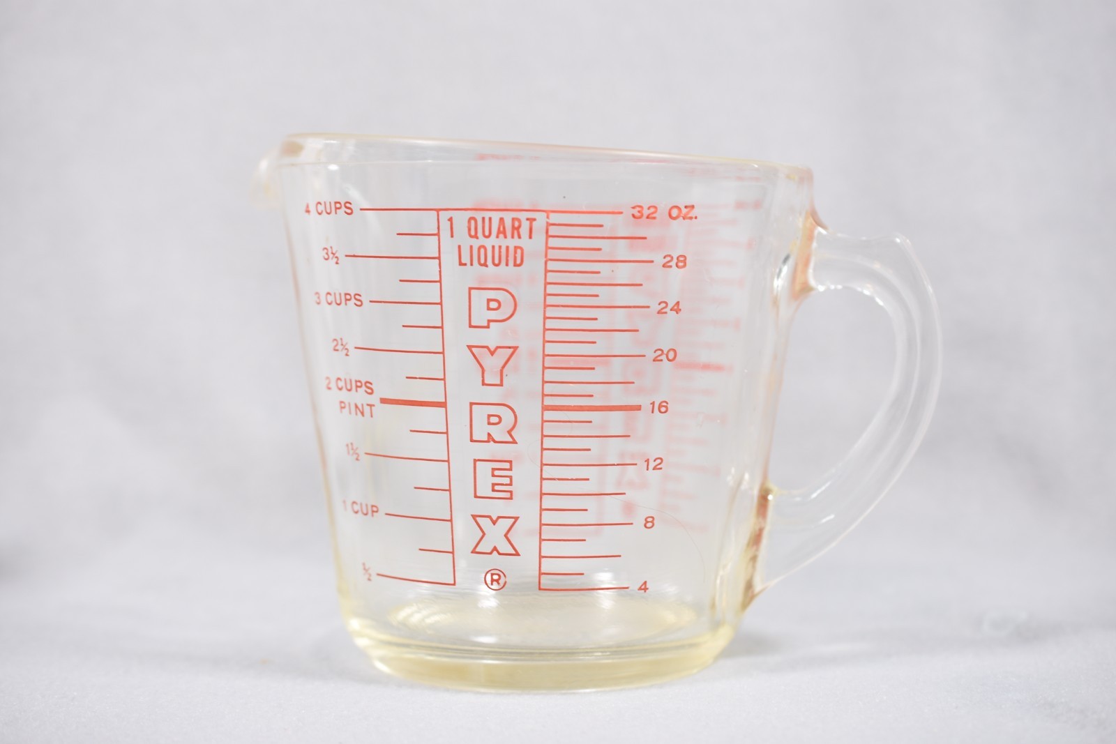 Pyrex Capital Letters Vtg PYREX 1 Qt (4 Cup) Measuring Cup #532 with D-Handle Red Upper Case ...