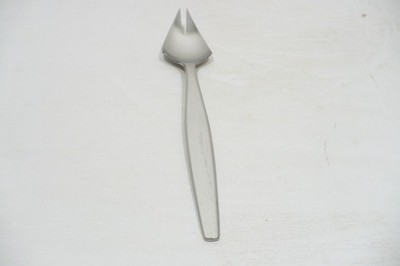 1 Gense Focus 18-8 Sweden Two-Tine Modern Fork 6-7/8 