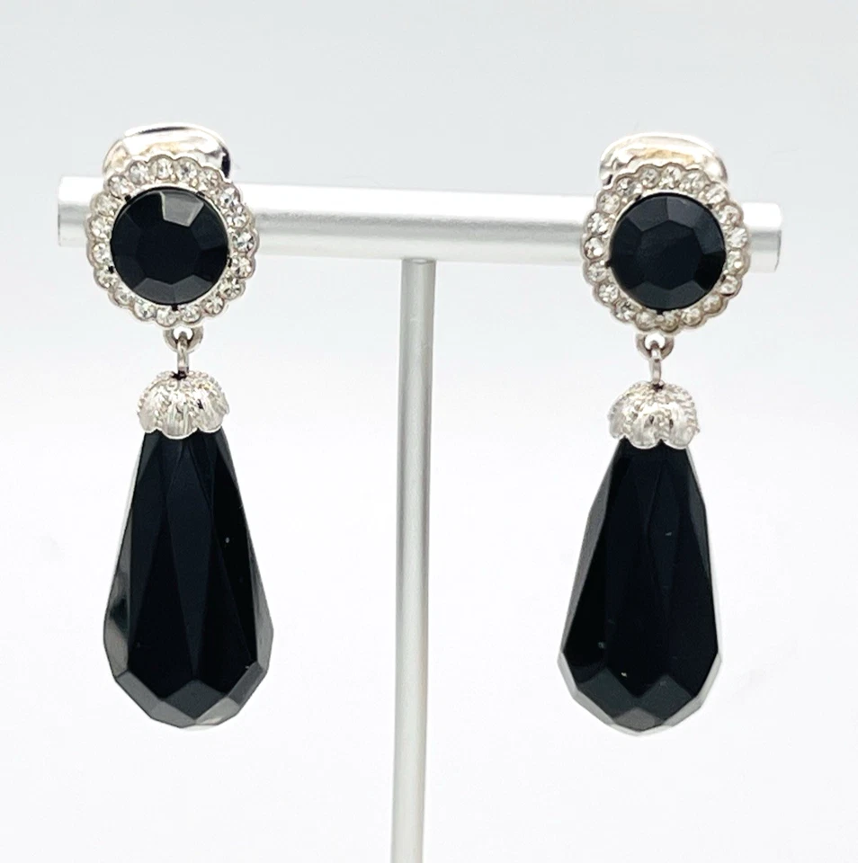 Pendientes colgantes Rachel Zoe facetados negros lágrima con joyas 2 pulgadas Foto 2 de 4