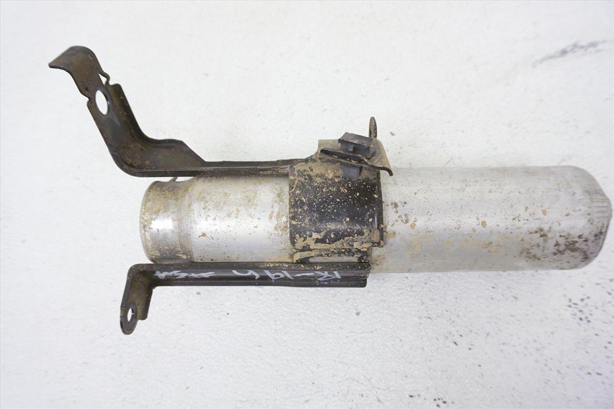 8847128100 Genuine Toyota Tank Receiver 88471-28100 for sale