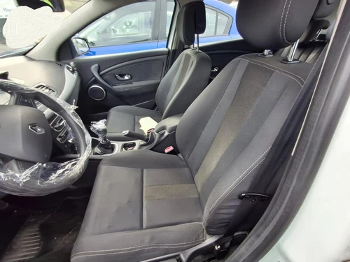 281159389R Sistema Audio/Radio Cd para RENAULT MEGANE III BERLINA 5P 2010 129692 - Imagen 6 de 10