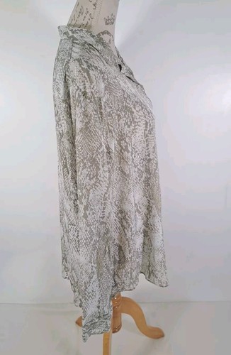 ZARA Snakeskin Blouse Button Up Long Sleeve Grey Patch Pocket Animal Shirt XL - Picture 9 of 23