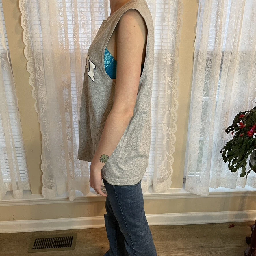 Camiseta/camiseta sin mangas gris Maui, Hawaii para hombre, talla L, cuello está cortado Foto 4 de 4