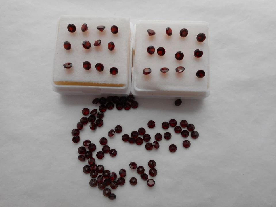 3.2mm red garnet gemstones,  faceted stones round cut £1.50p each. - Image 2 of 4