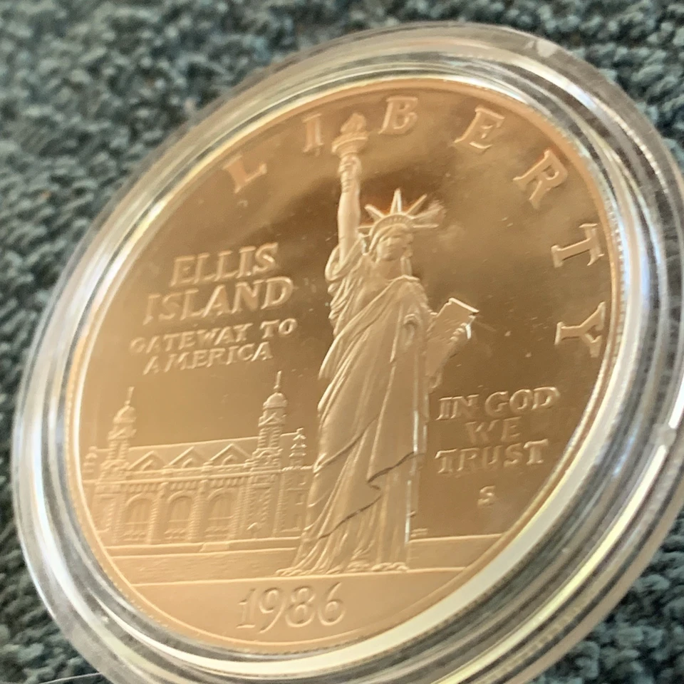 1986 S Proof Ellis Island Silver  One Dollar Coin - Image 3 of 4