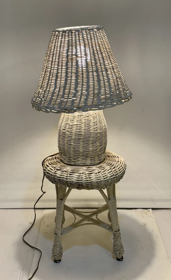 4 Piece White Wicker Table Lamp Round Stool & Arched Wall Mirror French Country - Image 2 of 4