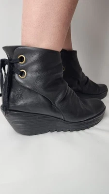 Bottines compensées Fly London YAMA pour femmes EU 42 cuir noir Portugal - Photo 1/4