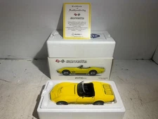 Autoart Millenium 1969 Chevrolet Corvette Daytona Yellow 1:18 Scale