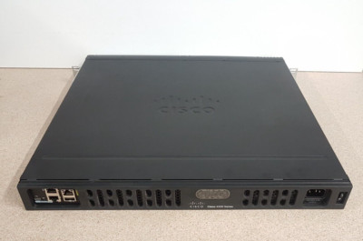 Cisco ISR4331-VSEC/K9   ISR 4331 Router   PVDM4-32   UCK9 + SEC License