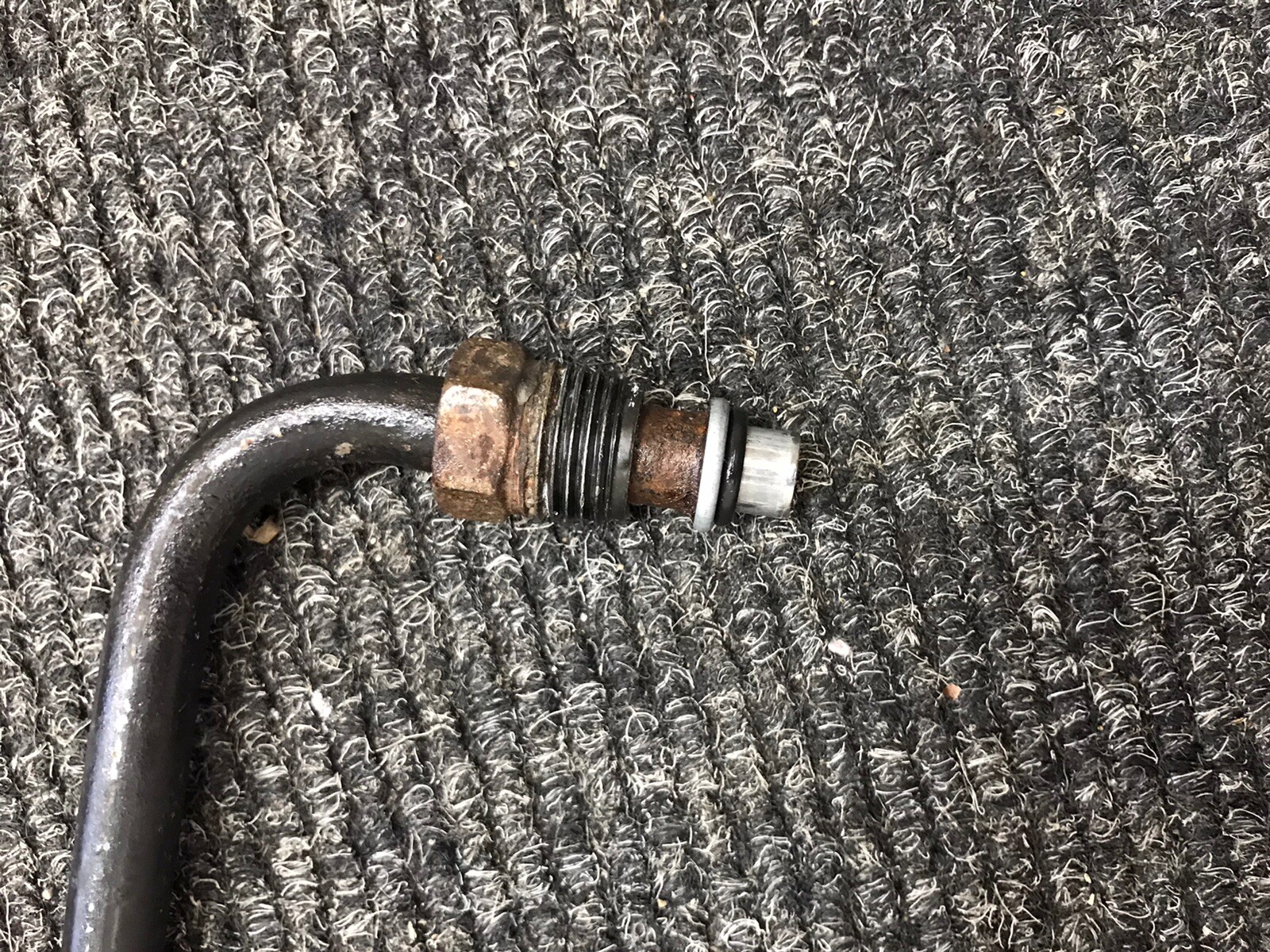 Jeep Grand Cherokee 2.7 Crd Power Steering Pipe Cooler To Reservoir Low Pressure eBay