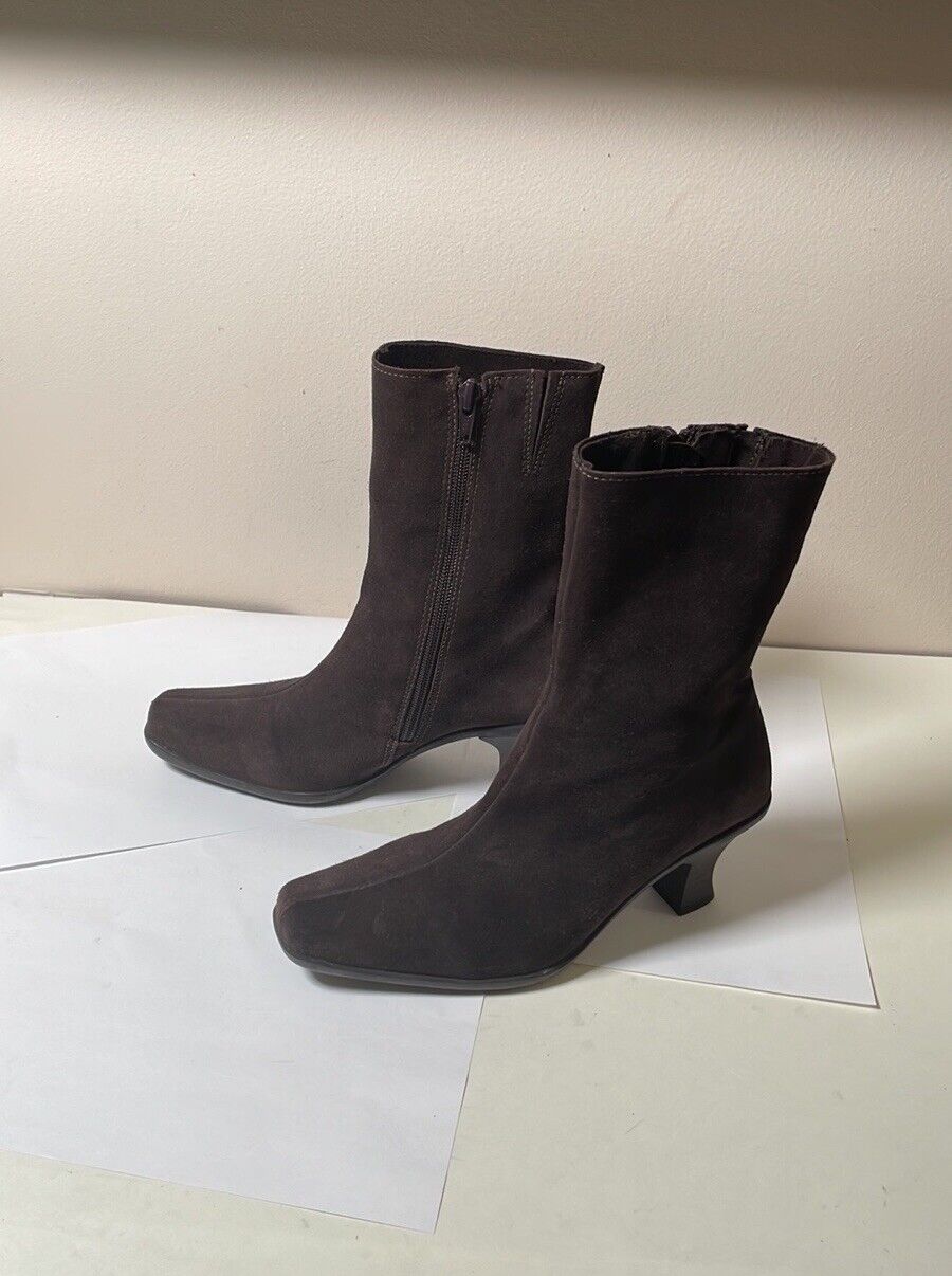 Canadienne suede leather brown Fashion heeled boo… - image 3