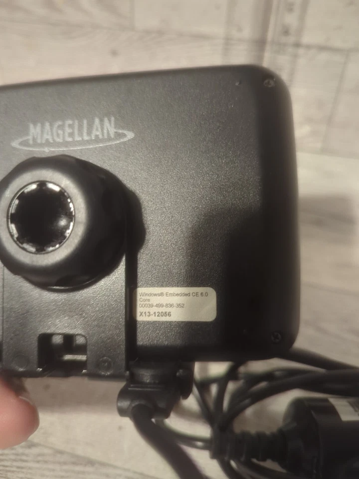 Magellan RoadMate GPS 4" TouchScreen RoHS Canada 310 W/O Window Holder. Tested  - Image 3 of 4