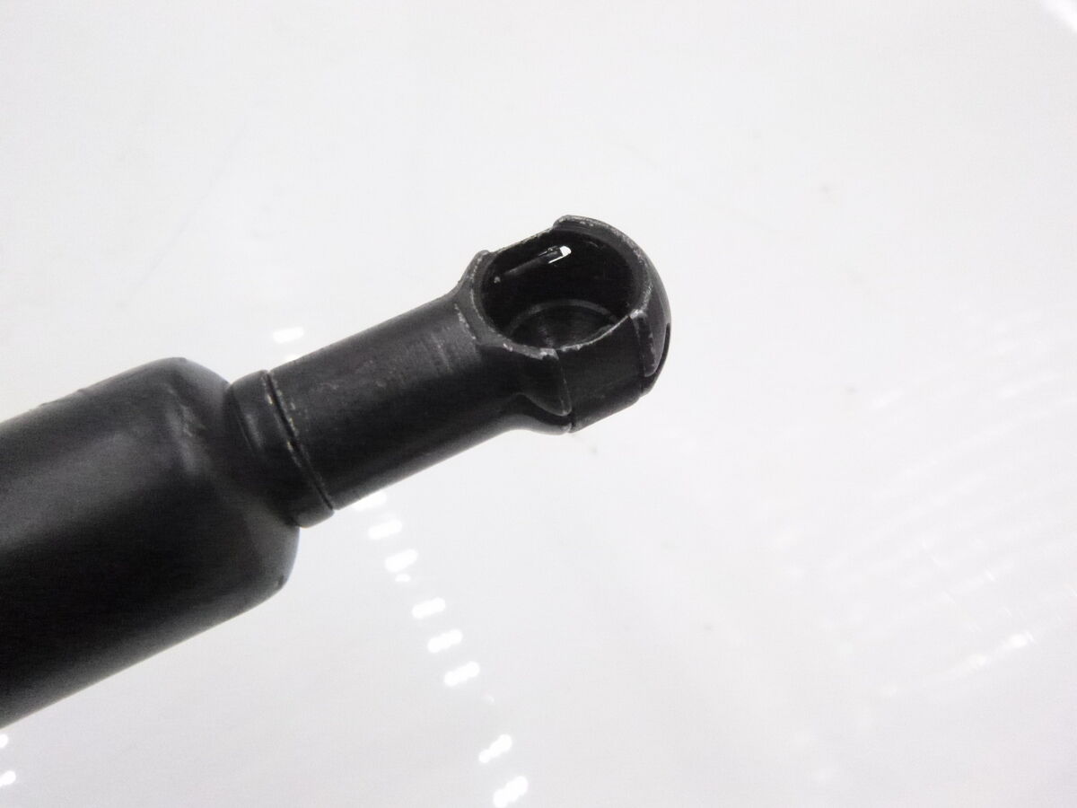 Genesis Gas Spring Strut 27.992 Genesis Gas Spring Strut 27.992