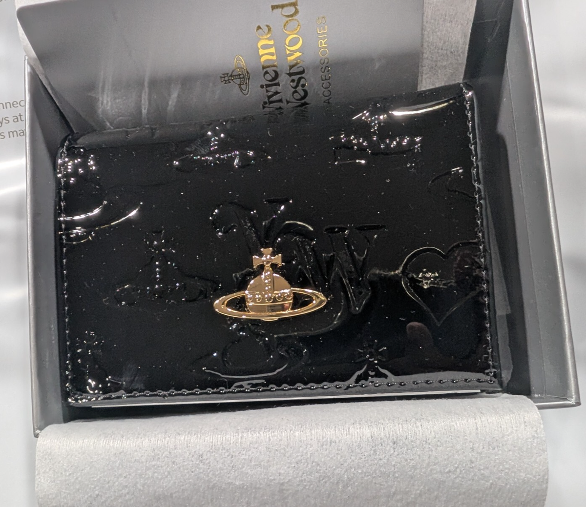 Vivienne Westwood ORB ロゴ がま口 三つ折り wallet 楽天市場】Vivienne Westwood ヴィヴィアンウエストウッド
