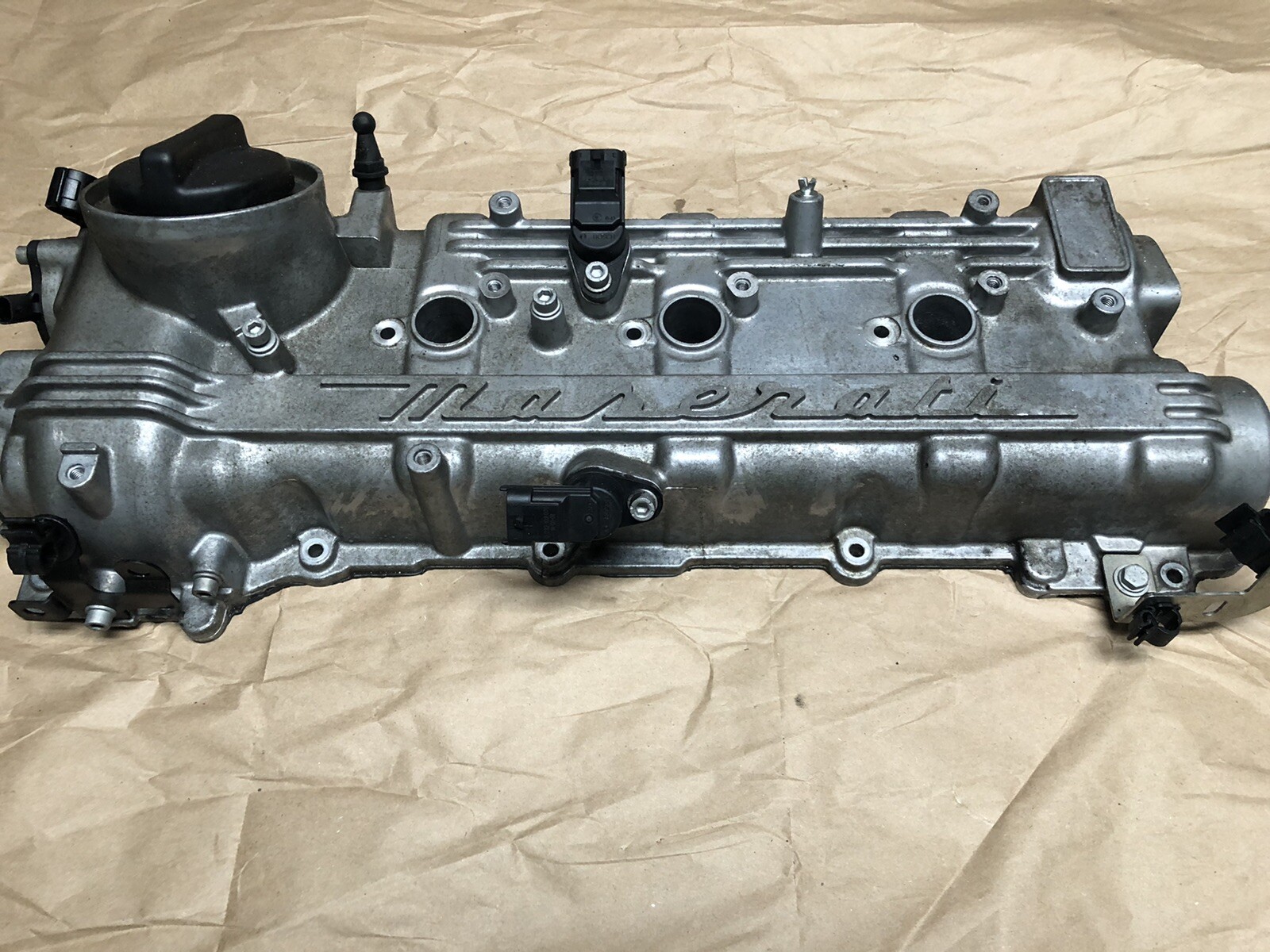 2014-2017 MASERATI GHIBLI SQ4 3.0L TWIN TURBO ENGINE LEFT SIDE VALVE COVER OEM