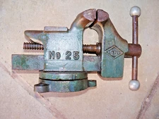 Vintage Littlestown No.25 Swivel base bench vise 3 1/2" jaws LITTCO USA Nice