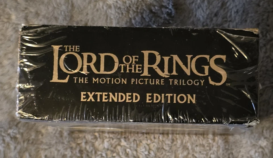 The Lord Of The Rings BluRay Extended  15 Disc Set Edition **with flaws** - Image 4 of 4