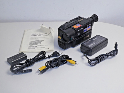 Sony CCD-TRV13E Video 8 XR Camcorder incl. BDA, 2-year warranty
