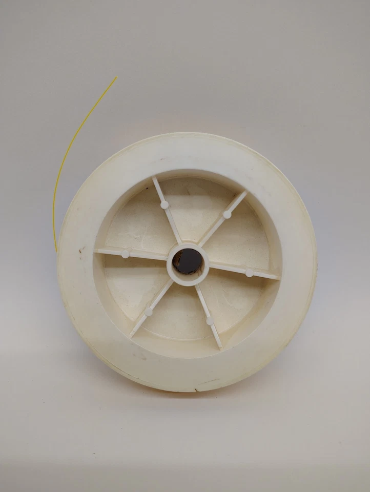 Vintage Stren Dupont 1980’s Monofilament Fishing Line 20 Lb 250 Yards Golden   - Image 2 of 4