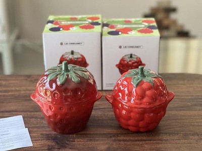 Le Creuset Strawberry & Raspberry set of 2 mini Cocotte fruit