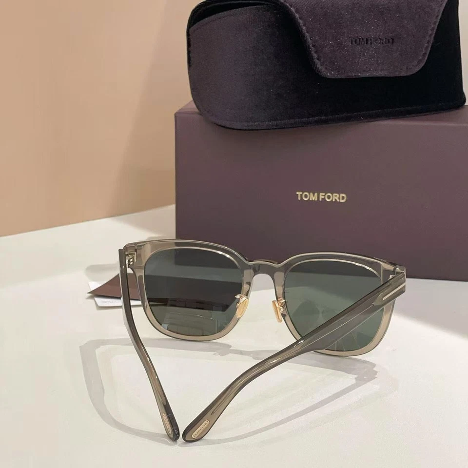 Gafas de sol cuadradas TomFord TF1241 para hombre talla:55 21-145 Foto 2 de 4