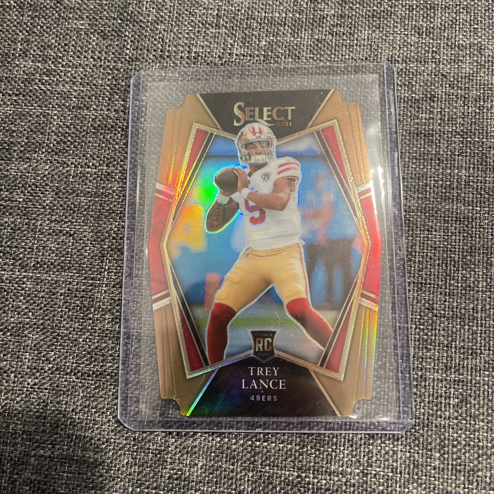 2021 Panini Select - Premier Level Black & Gold Prizm Die-Cut #145 Trey Lance
