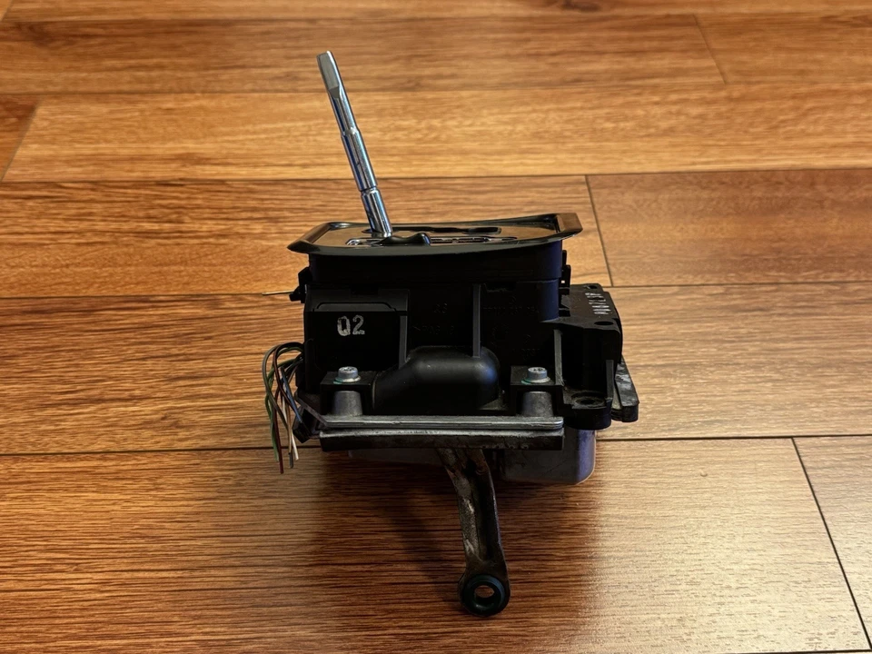 Selector de palanca de cambios de piso OEM 2000-2003 Mercedes-Benz CLK320 CLK430 CLK55 Foto 4 de 4