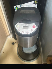 Tesco BMS10 Bread Maker 700g/900g 12 Programmes Crust Control Timer 600W