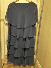 SLNY size 20W Navy tiered cocktail dress. Pre-owned; excellent condition.