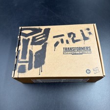 Hasbro Transformers Generations Selects Deluxe WFC-GS22 Black Roritchi Figure