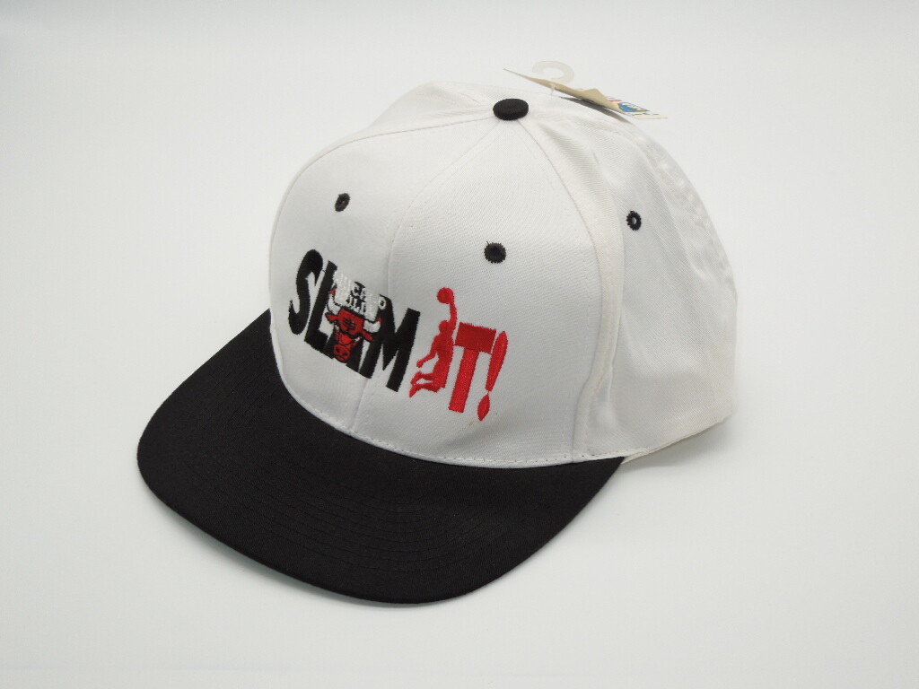 SLAM IT !!! New with Tags Michael Jordan Bulls Vintage CAP detail on back of tag