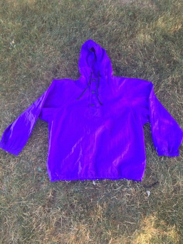 NEON PURPLE 80'S STYLE TRENDS 